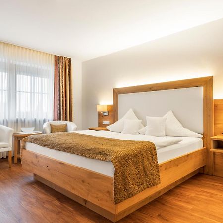 Wander Und Aktiv Hotel Roesslwirt Lam Kültér fotó
